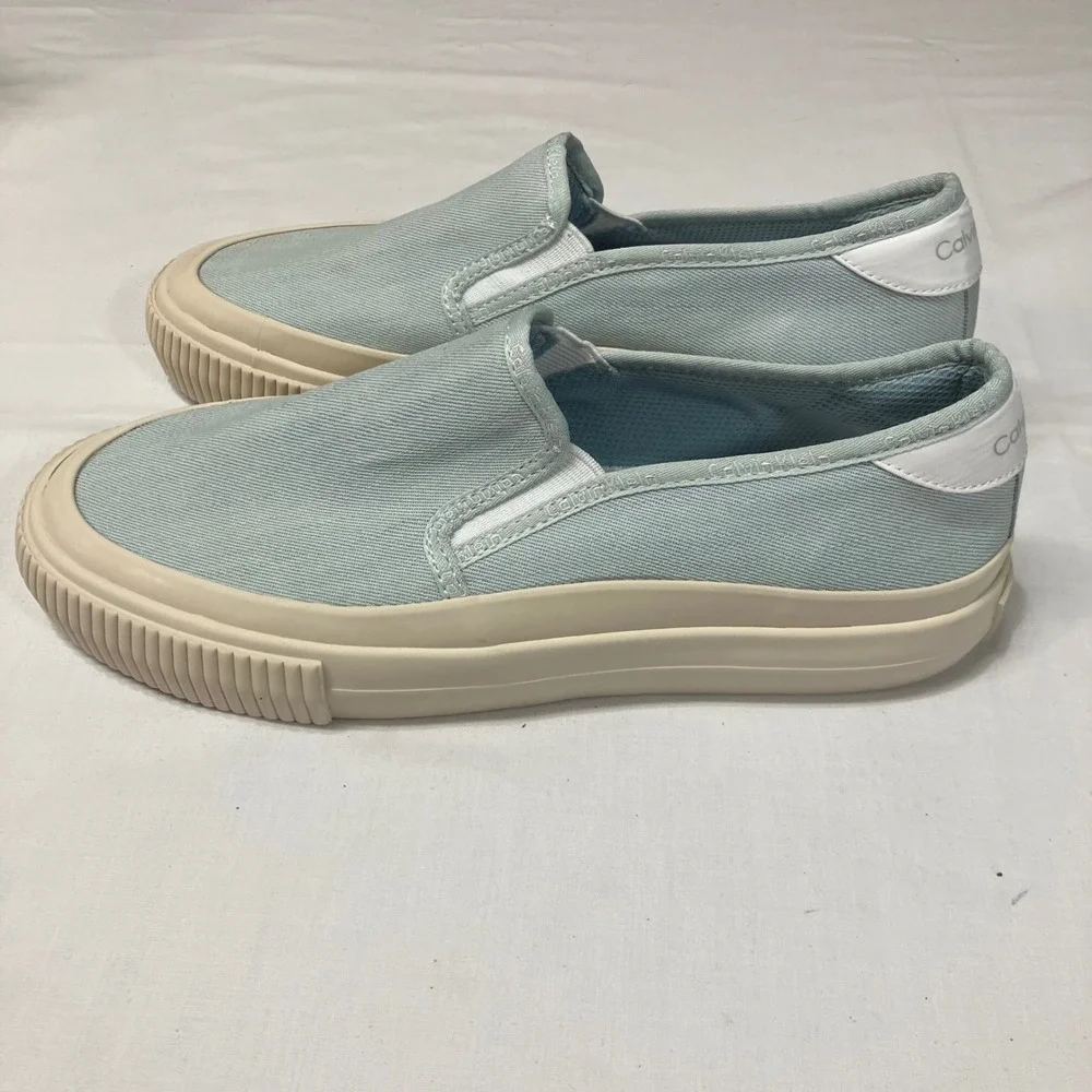 Calvin Klein KCPAILY Womens 7 Light Mint Green Slip On Sneakers Shoes Never Worn